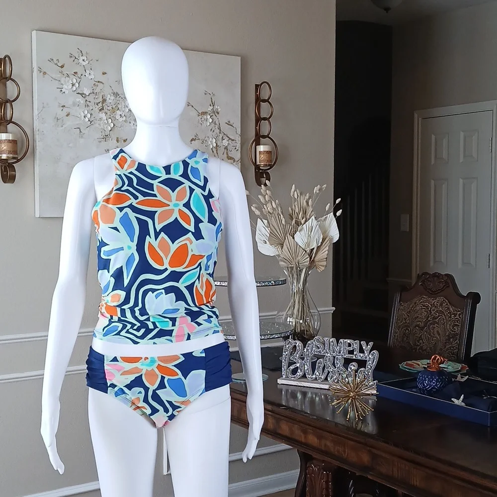 Women's Skechers Floral Patterned 2 Pc Tankini Set Swimwear. Size M - Picture 6 of 17